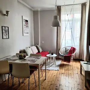 Cozy & Stylish In The Heart Of Appartamento Sofia