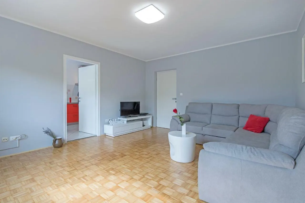Colosseum Apartment Pola